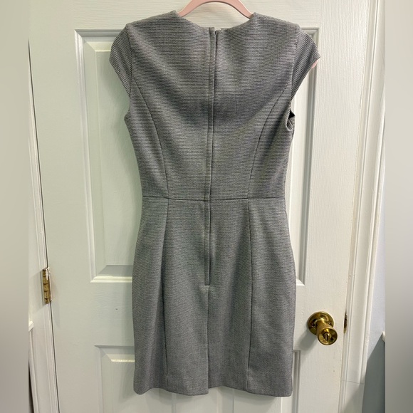 H&M | size 4 | houndstooth grey sheath dress with capped sleeves - Picture 3 of 5